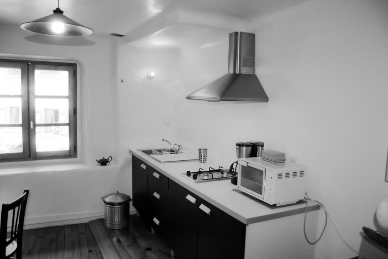 Au Cheval Blanc - Appartements Et Chambres D'Hotes Албервил Екстериор снимка