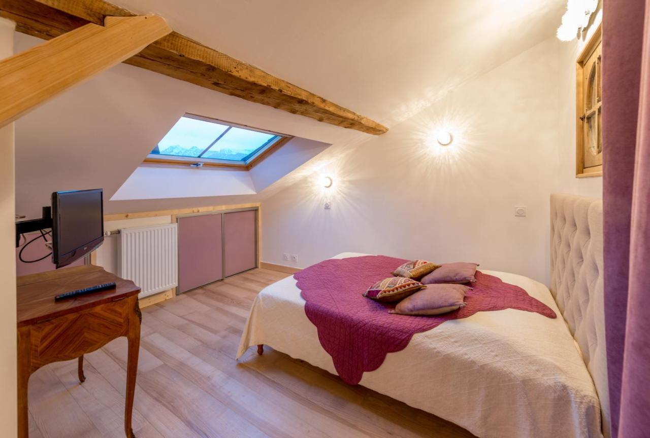 Au Cheval Blanc - Appartements Et Chambres D'Hotes Албервил Екстериор снимка
