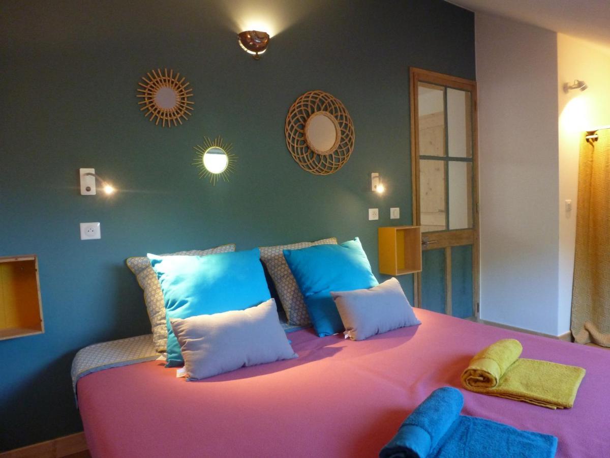 Au Cheval Blanc - Appartements Et Chambres D'Hotes Албервил Екстериор снимка